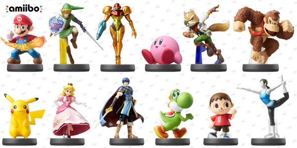 amiibo : Mario, Link, Samus, Kirby, Fox, Donkey, Pikachu, Peach, Marth, le Villageois, Yoshi ​et l'entraineuse Wii Fit