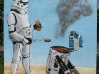 R2D2 fait des grillages